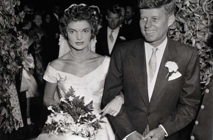 Jacqueline bouvier jackie kennedy wedding dress