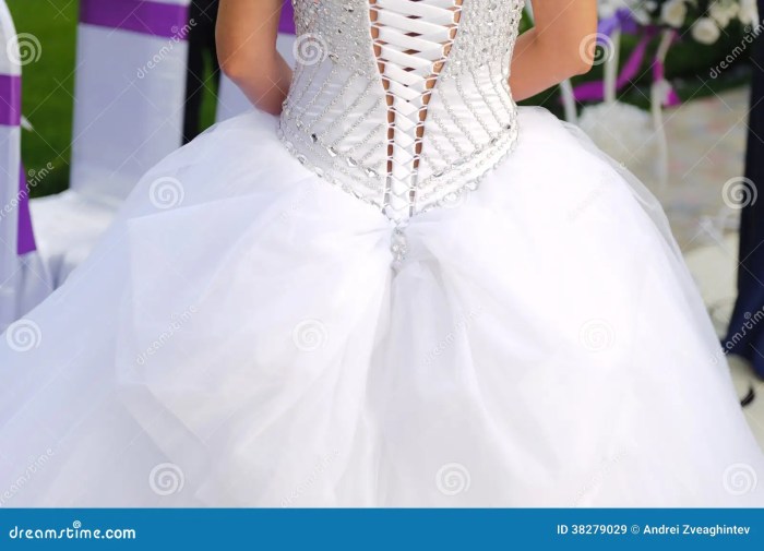 Buttons on back of wedding dress