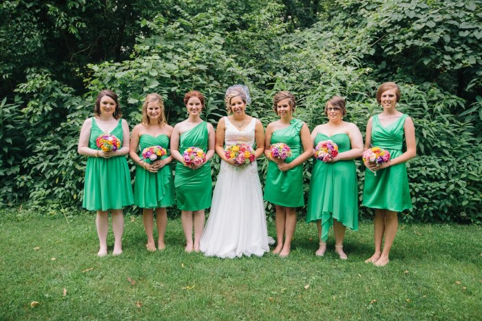 Kelly green dresses for weddings