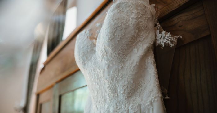 Wedding dress used sell