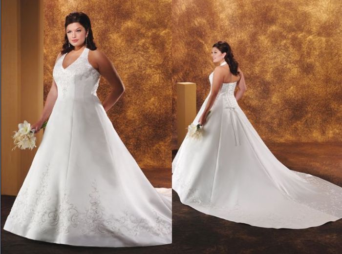 Halter neck wedding dress plus size